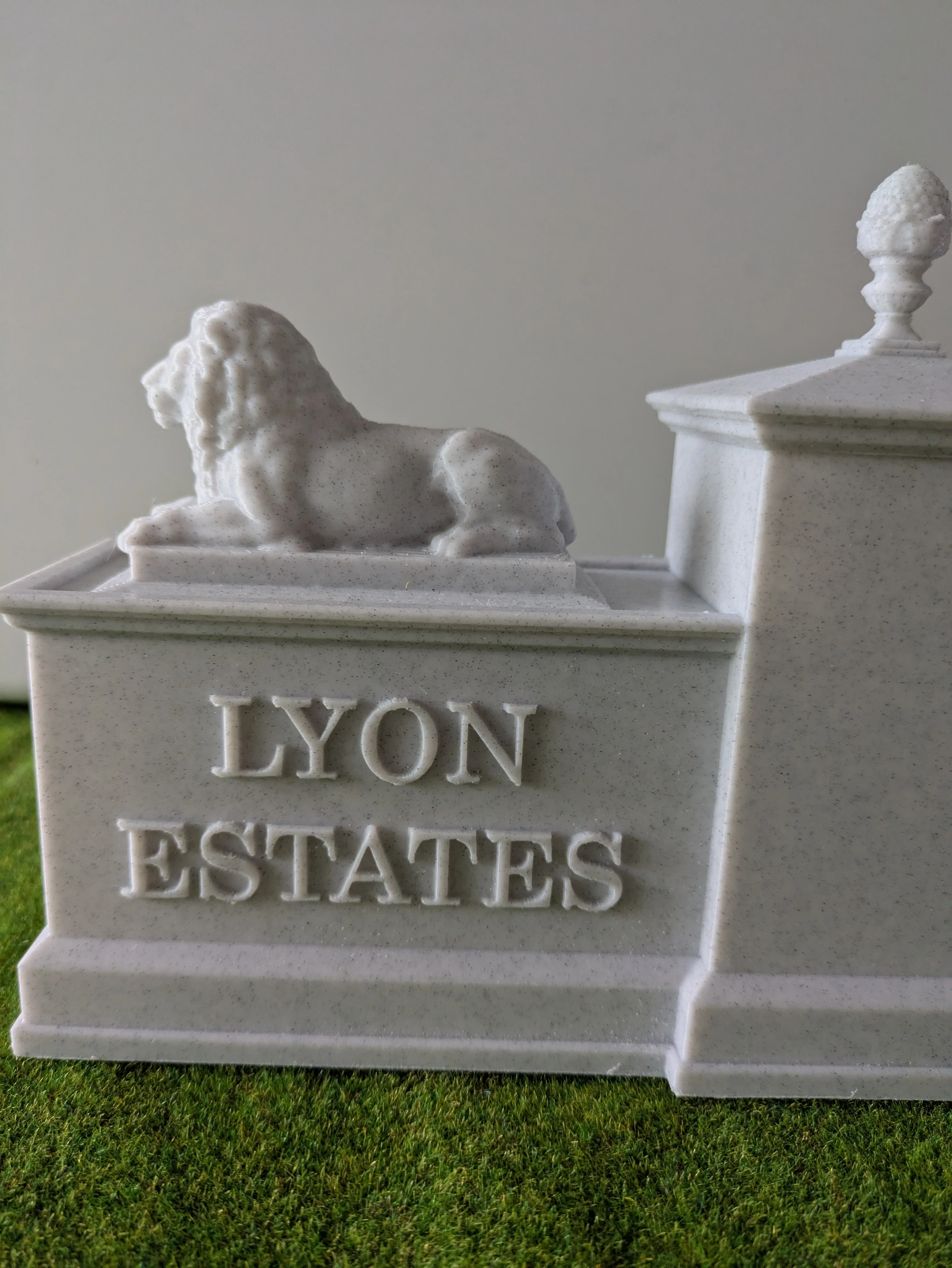 Custom Playmobil Cinéma - 2 Piliers Lyon Estates BTTF 3 - Retour vers le futur