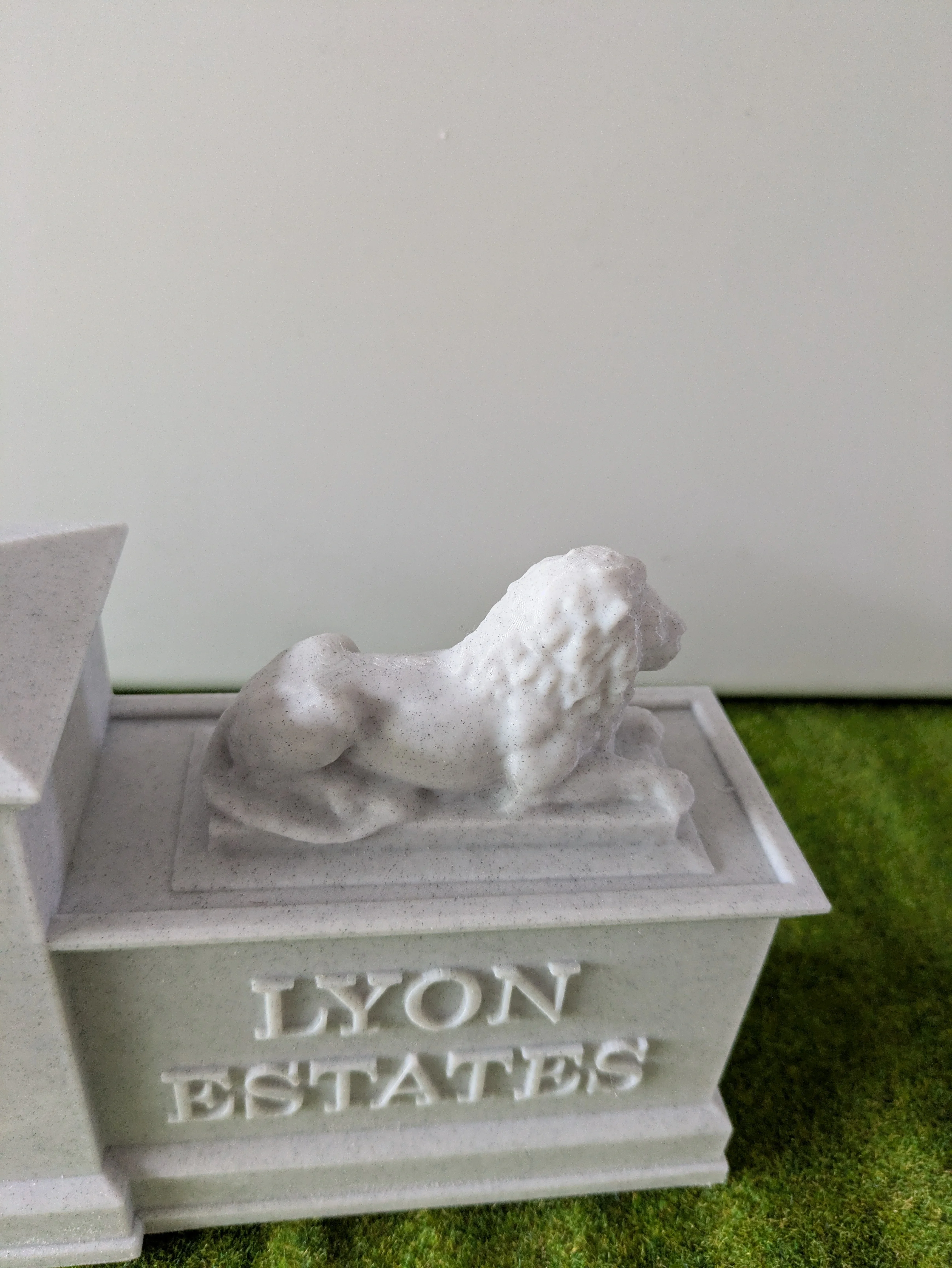 Custom Playmobil Cinéma - 2 Piliers Lyon Estates BTTF 3 - Retour vers le futur